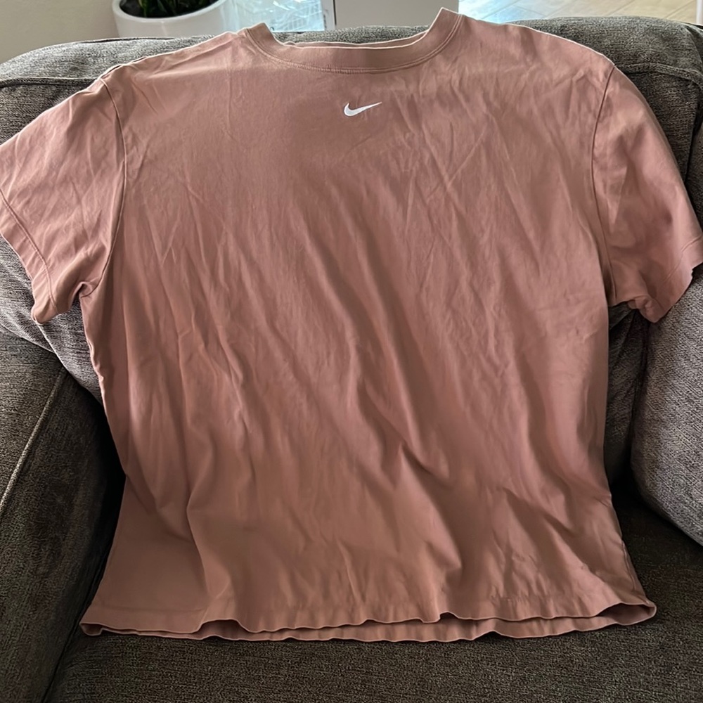 Nike tshirt